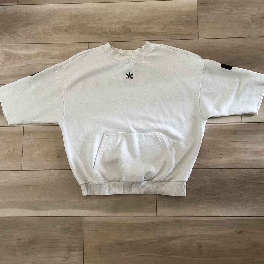 Adidas Cropped Crewneck Sweatshirt Heather Grey M